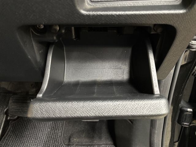 Honda e 2010-06 21715-18