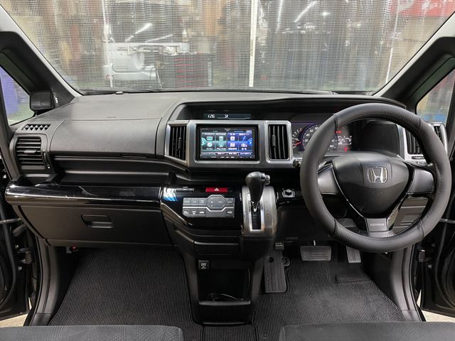Honda e 2010-06 21715-8