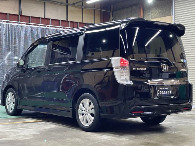 Honda e 2010-06 21715-4