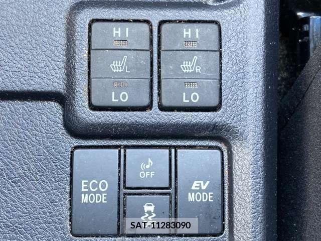 Toyota COROLLA AXIO 2014-06 234214-17