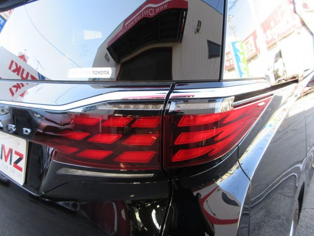 Toyota ALPHARD 2023-08 191624-20