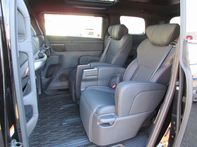 Toyota ALPHARD 2023-08 191624-12