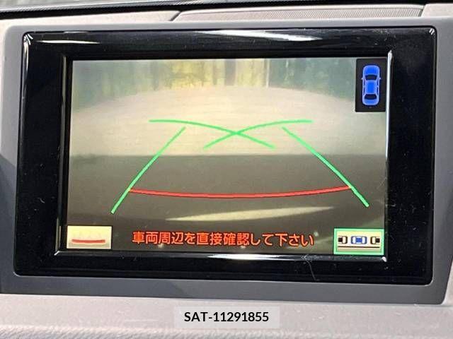 Lexus CT 2011-06 275102-3