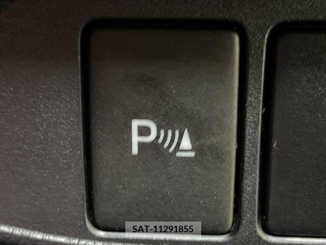 Lexus CT 2011-06 275102-4