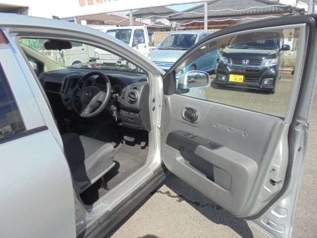 Mazda FAMILIA VAN 2018-03 4847-10