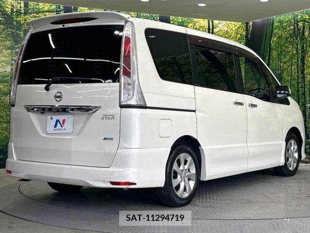 Nissan SERENA 2011-08 350863-18