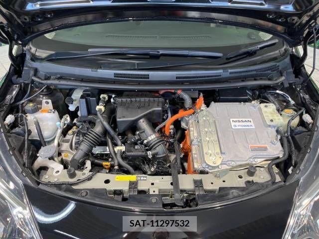 Nissan NOTE 2019-05 345105-18