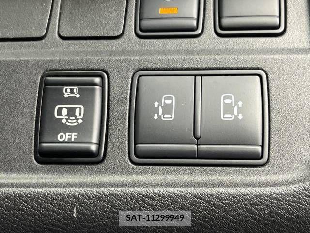 Nissan SERENA 2018-03 367671-5