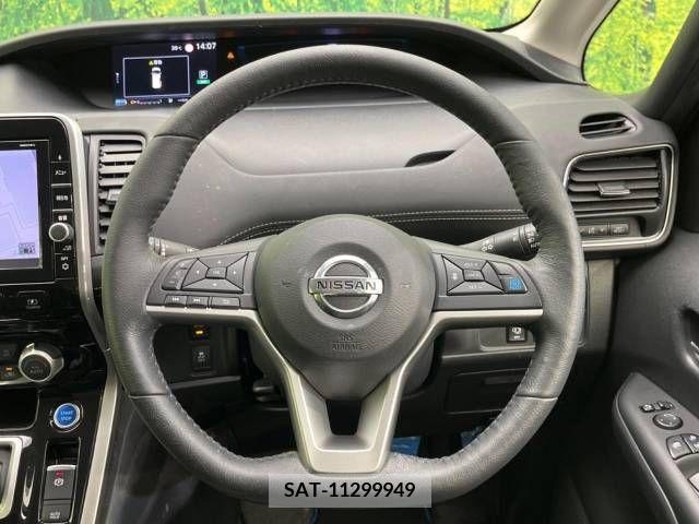 Nissan SERENA 2018-03 367671-12