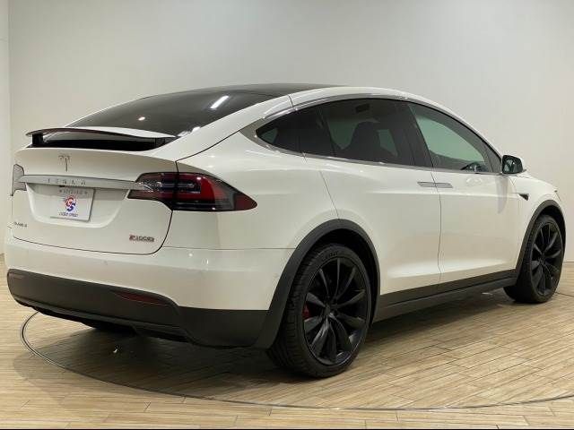 Tesla MODEL X 2017-10 22299-13