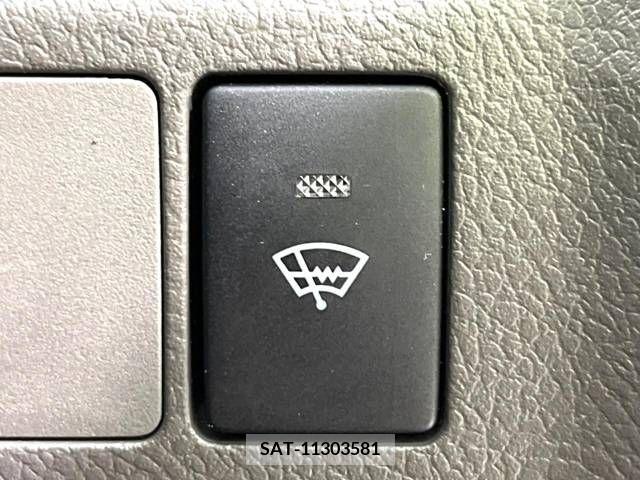 Toyota MARK X 2010-03 304426-2