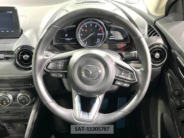 Mazda DEMIO 2017-05 373740-11