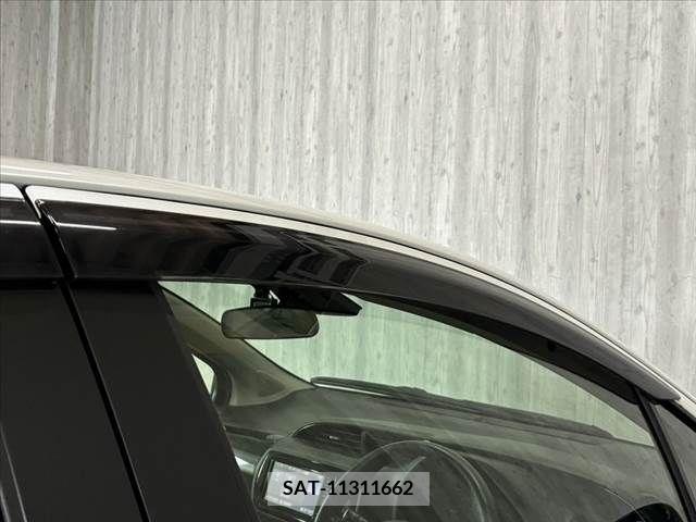Toyota VITZ 2017-12 348482-29