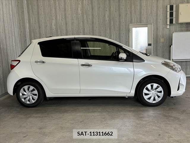Toyota VITZ 2017-12 348482-10