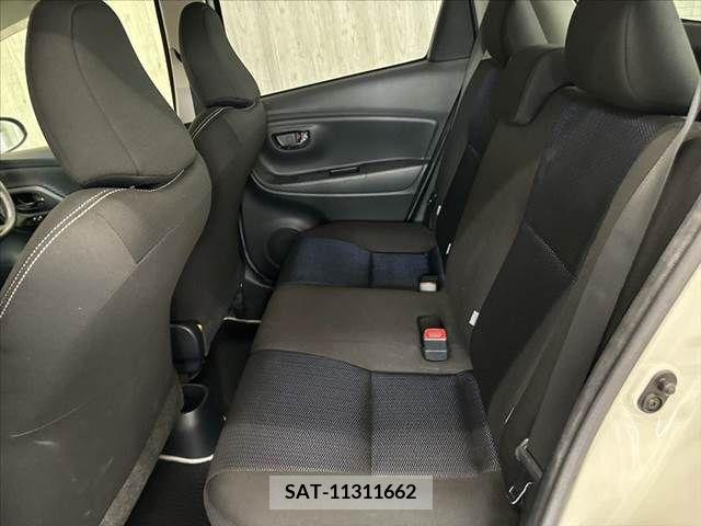 Toyota VITZ 2017-12 348482-18