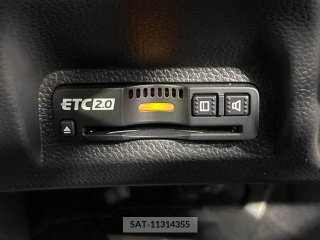 Honda VEZEL 2021-06 338580-6
