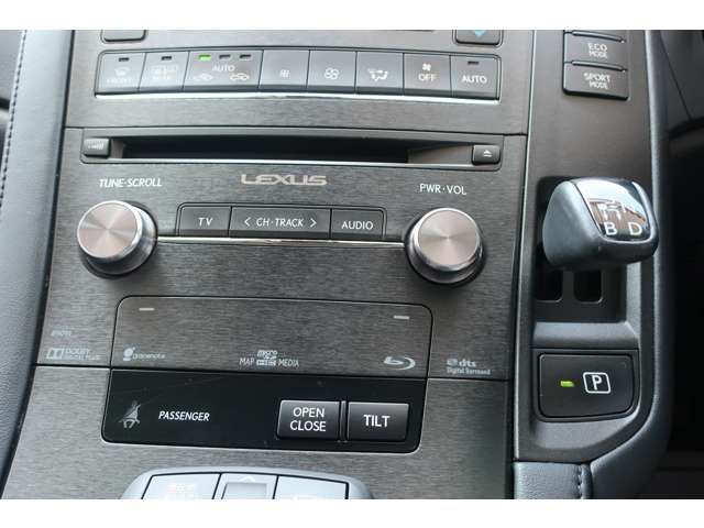 Lexus HS 2016-10 192486-15