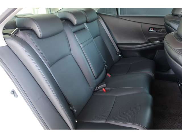 Lexus HS 2016-10 192486-5