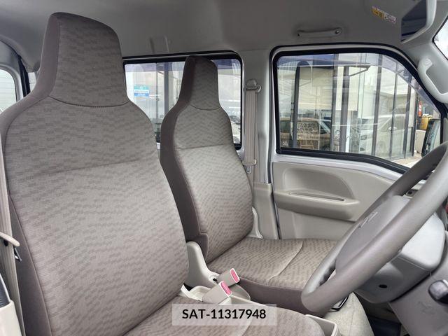 Suzuki EVERY 2019-05 325436-3