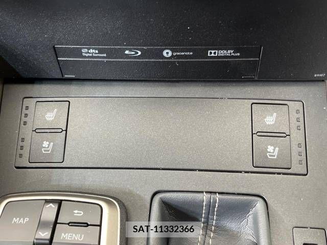 Lexus IS 2017-12 275497-6