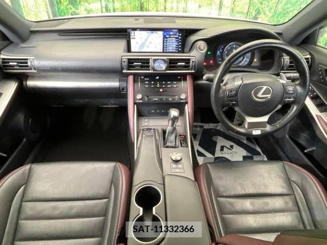 Lexus IS 2017-12 275497-1