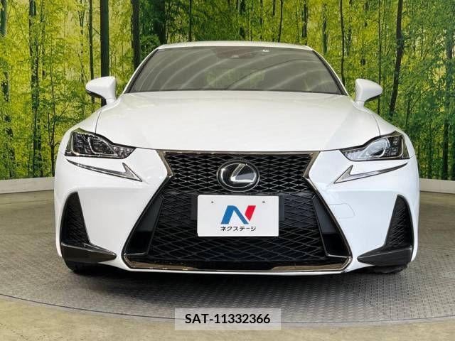 Lexus IS 2017-12 275497-14