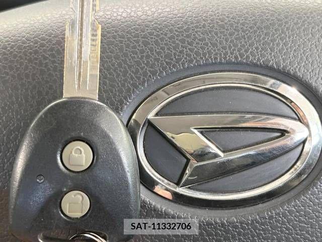 Daihatsu MOVE 2013-05 309219-6