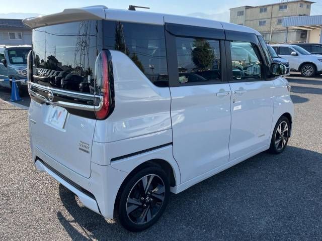 Nissan ROOX 2022-05 28244-17