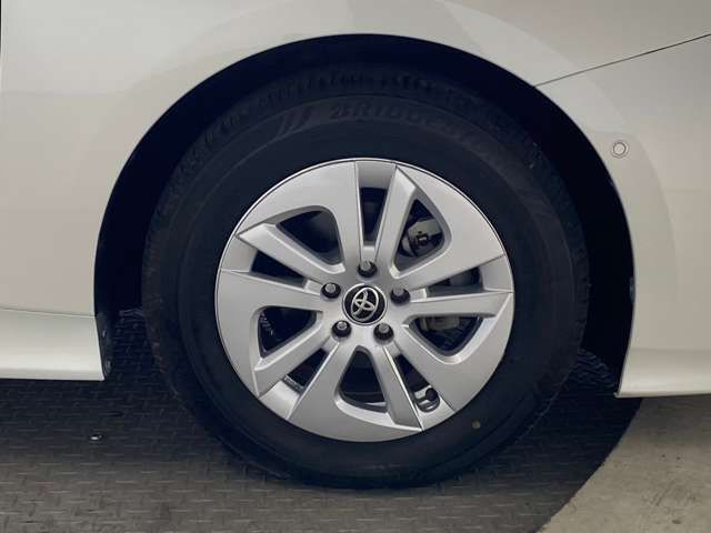 Toyota PRIUS 2016-09 190614-16