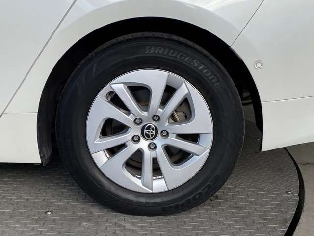 Toyota PRIUS 2016-09 190614-14