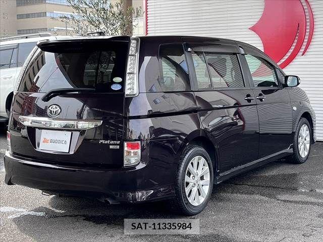 Toyota ISIS 2011-09 256569-11