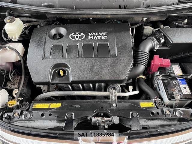 Toyota ISIS 2011-09 256569-19