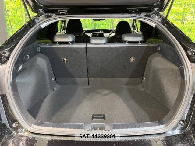 Toyota PRIUS 2021-08 220995-11