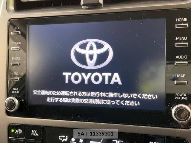 Toyota PRIUS 2021-08 220995-4