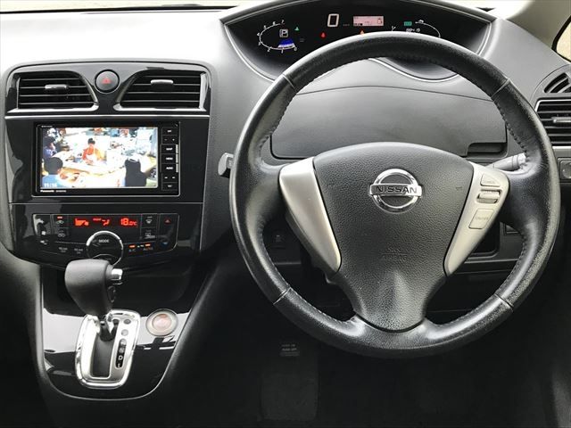 Nissan SERENA 2012-08 193005-1
