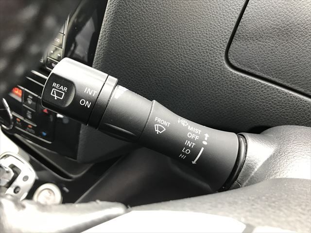 Nissan SERENA 2012-08 193005-23