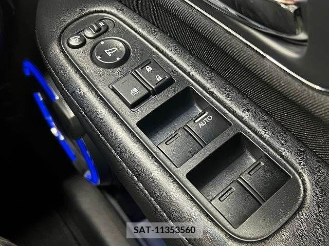 Honda VEZEL 2014-04 225136-8