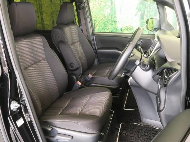 Toyota VOXY 2018-09 9772-8