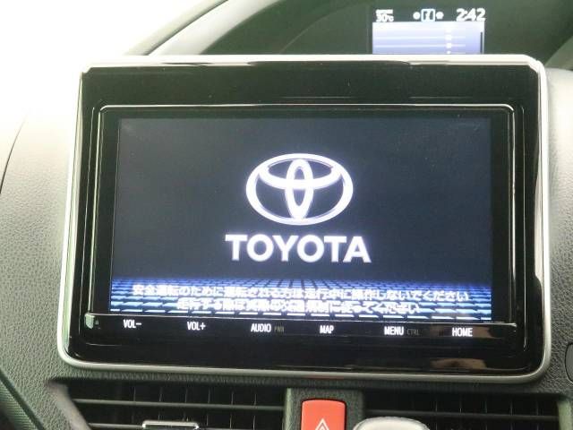 Toyota VOXY 2018-09 9772-2