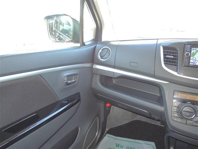 Suzuki WAGON R 2013-11 9651-23