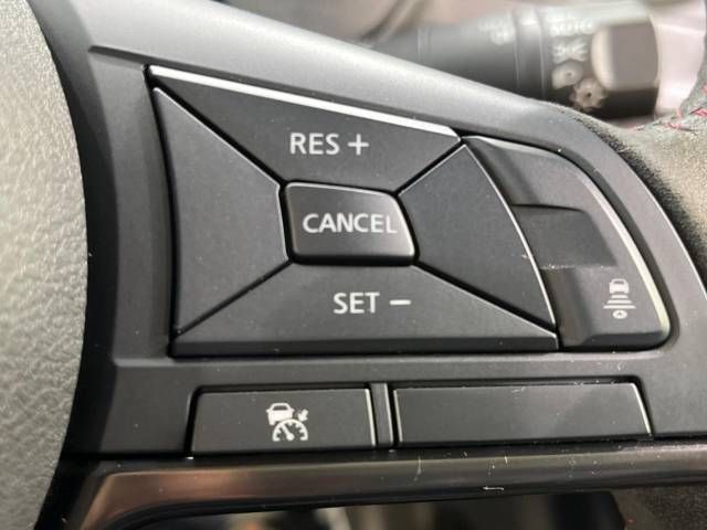 Nissan NOTE 2018-08 192311-6