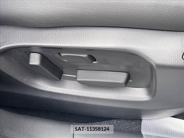 Mazda CX-5 2023-08 203270-11