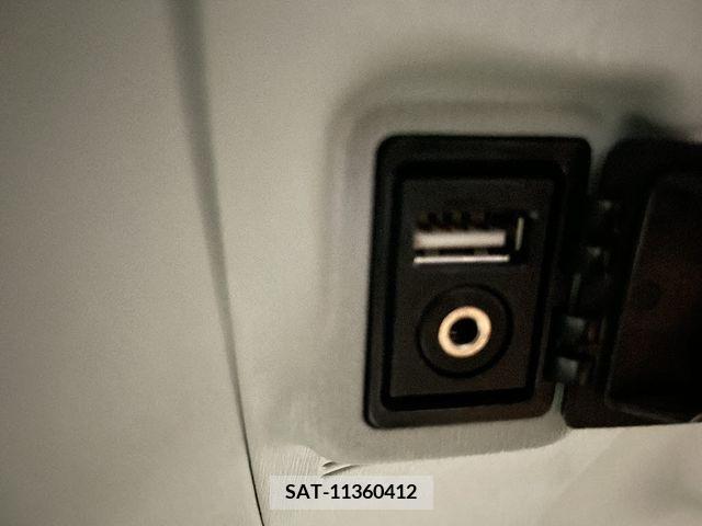 Toyota PRIUS 2011-10 327291-19