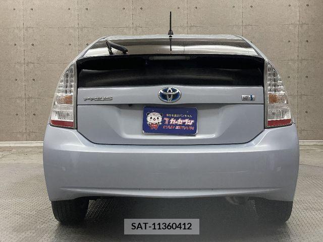 Toyota PRIUS 2011-10 327291-6