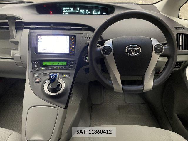 Toyota PRIUS 2011-10 327291-1