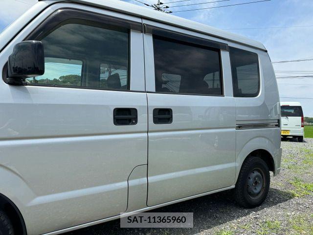 Suzuki EVERY 2010-05 376177-3