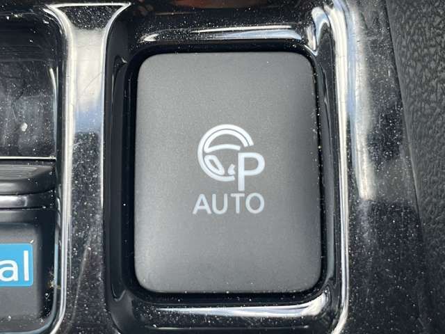 Nissan LEAF 2018-08 24936-15