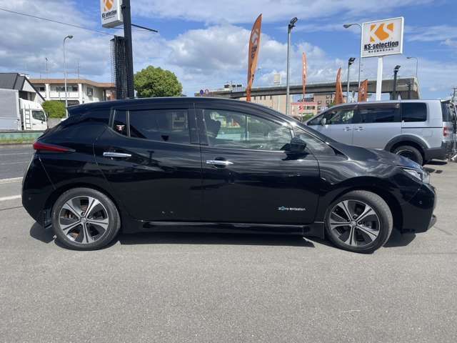 Nissan LEAF 2018-08 24936-5