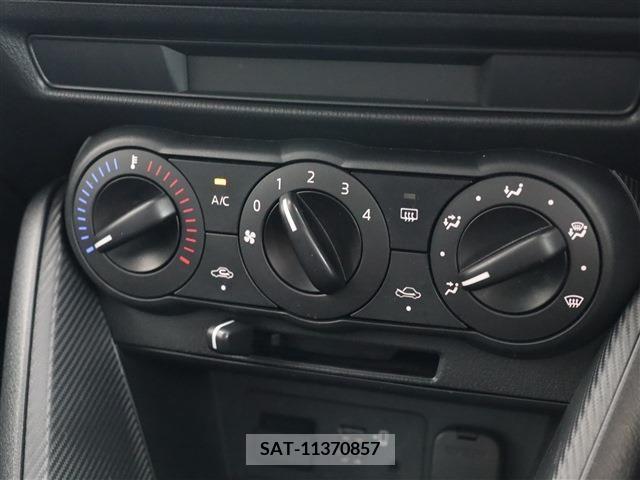 Mazda MAZDA2 2021-03 276370-8