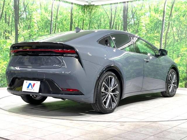 Toyota PRIUS 2023-01 192727-17